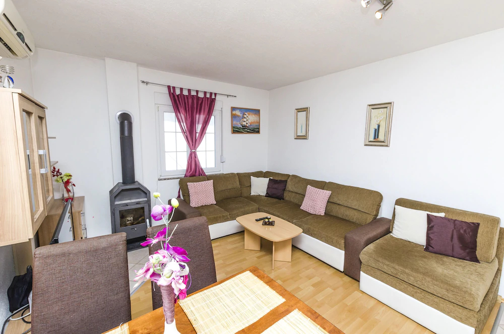 Apartments Ana