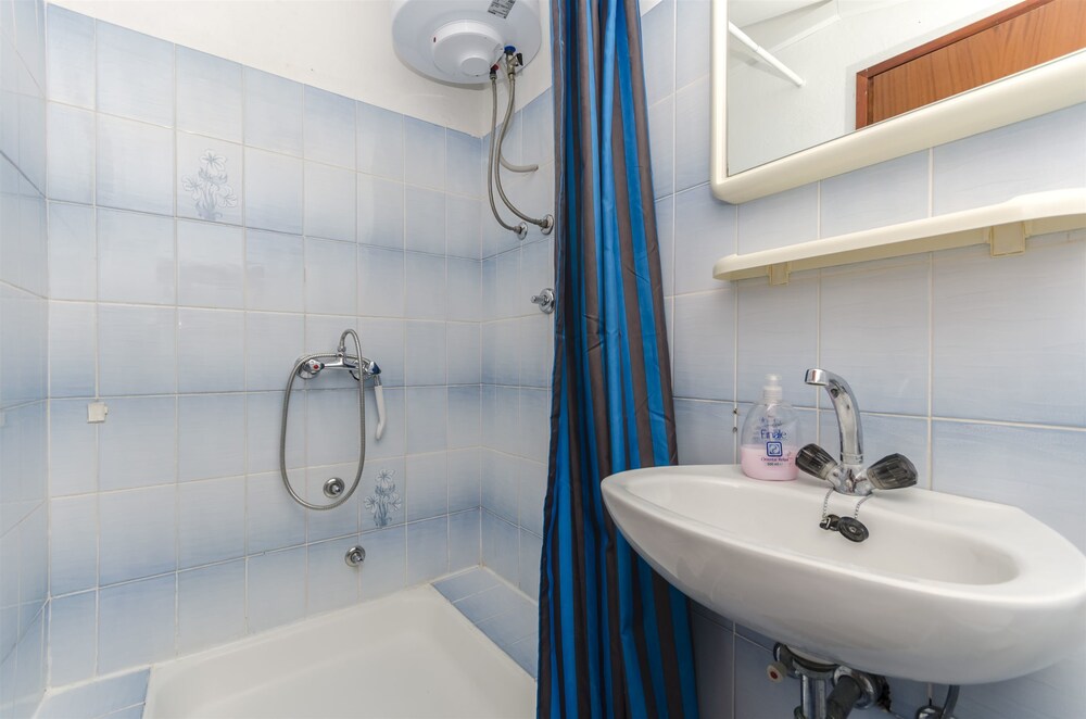 Apartments and Rooms Ante