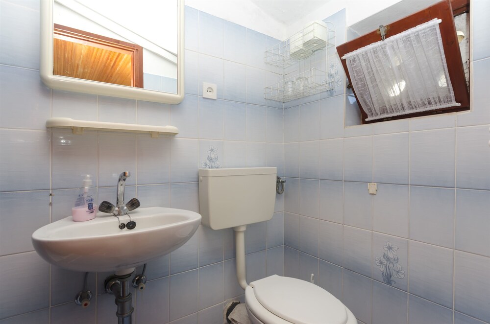 Apartments and Rooms Ante
