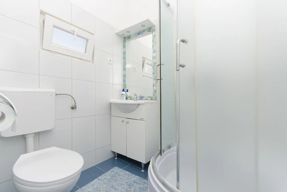 Apartments and Rooms Meri