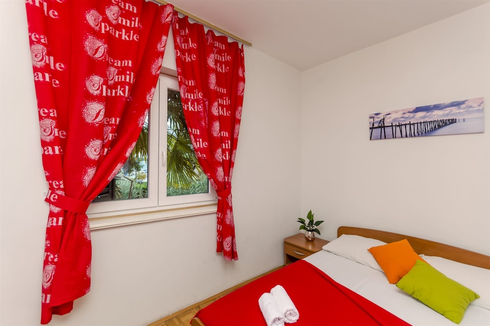 Apartments and Rooms Milan