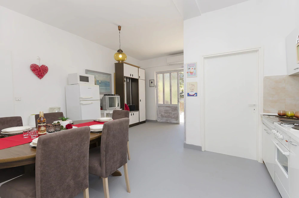 Apartments and Rooms Milan