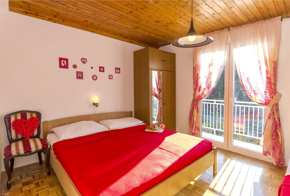 Apartments and Rooms Milan