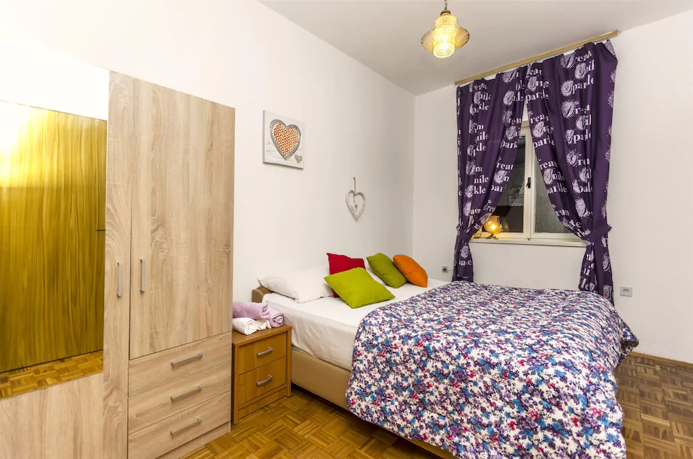 Apartments and Rooms Milan