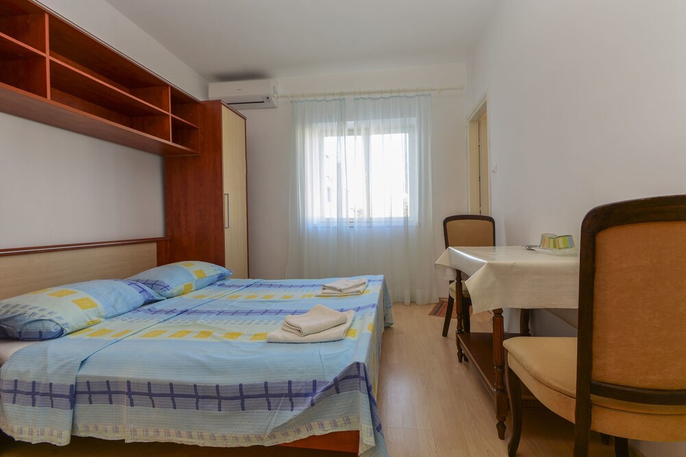 Apartments and Rooms Summercity Life