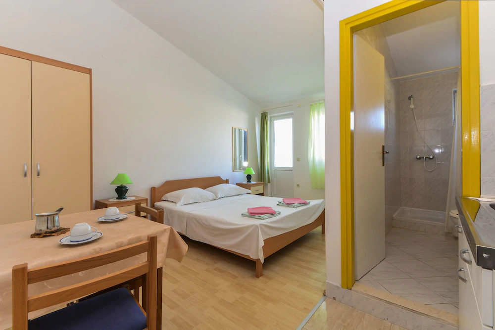 Apartments and Rooms Summercity Life