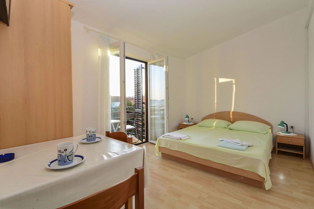 Apartments and Rooms Summercity Life