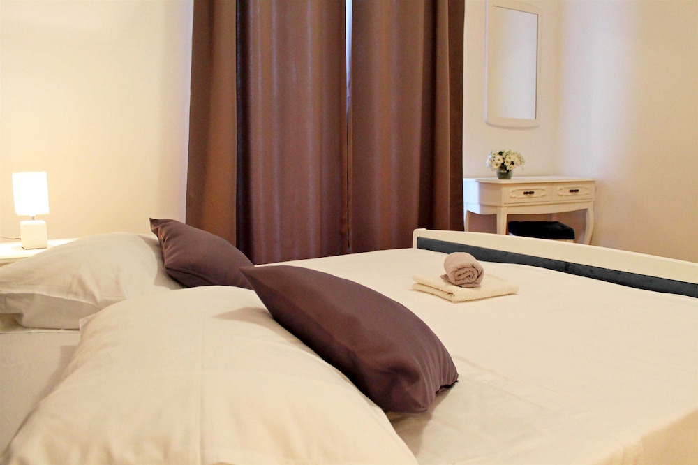 Apartments Antica