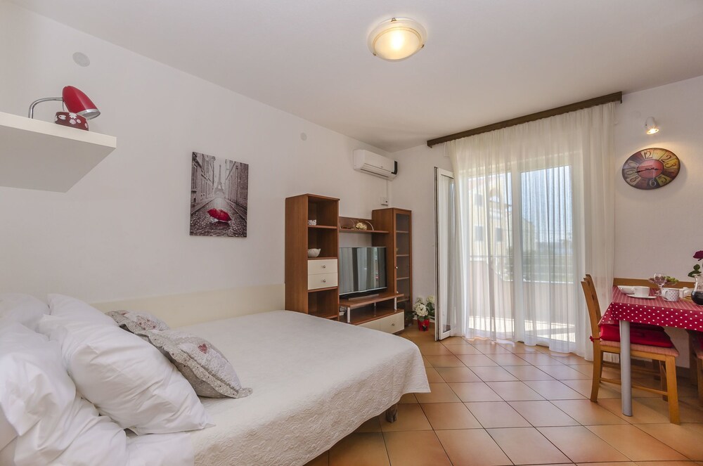 Apartments Bella Vista