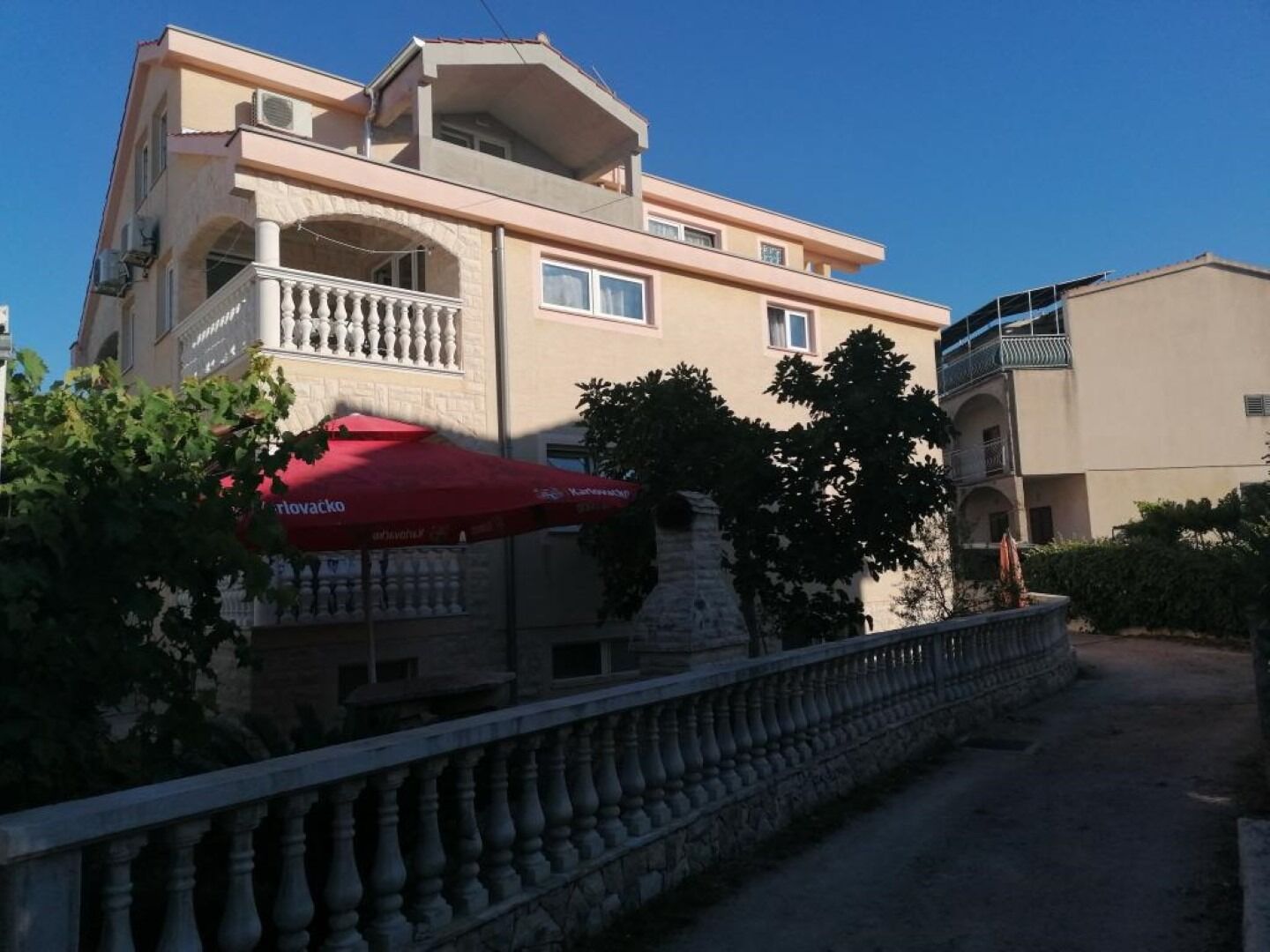 Apartments Budi