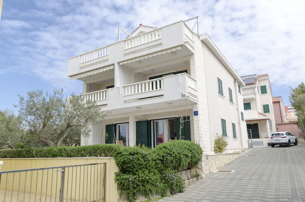 Apartments Dragica