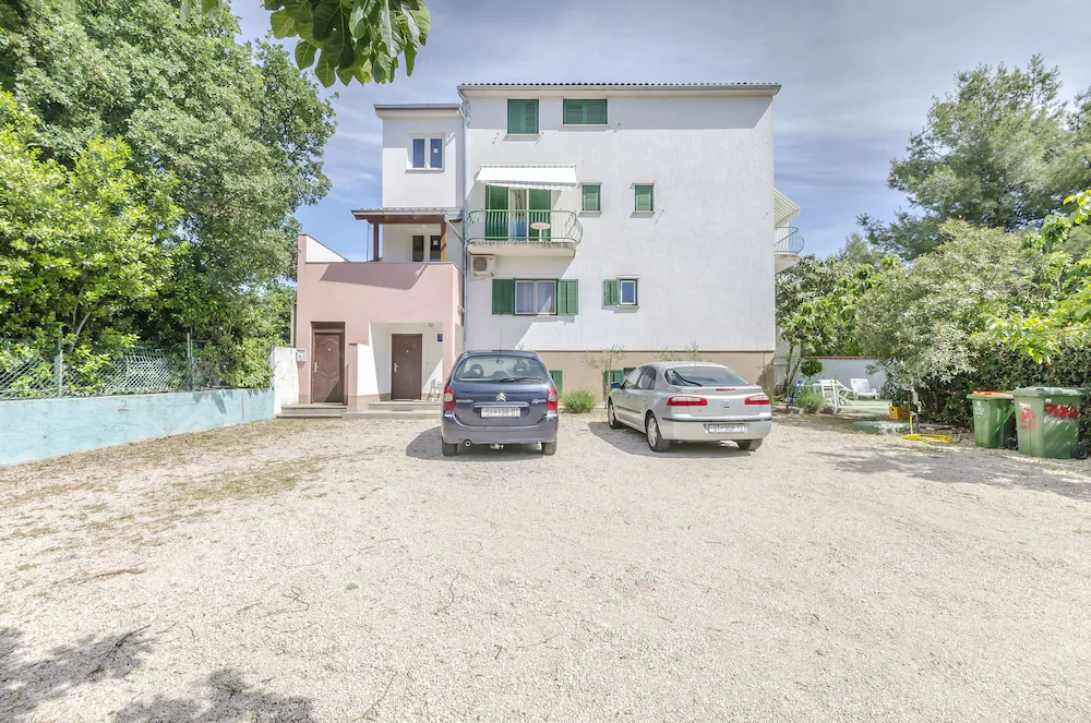Apartments Frane