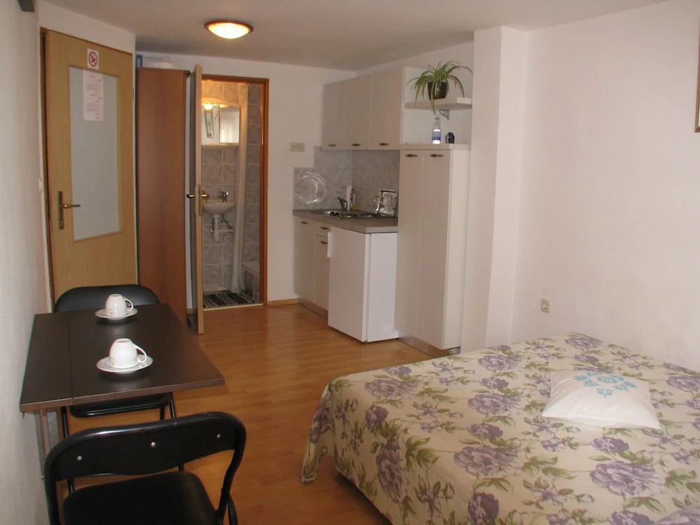 Apartments Goga