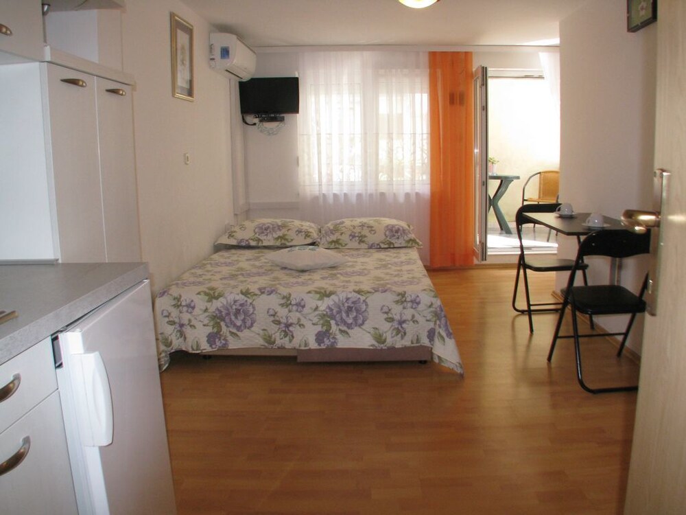 Apartments Goga