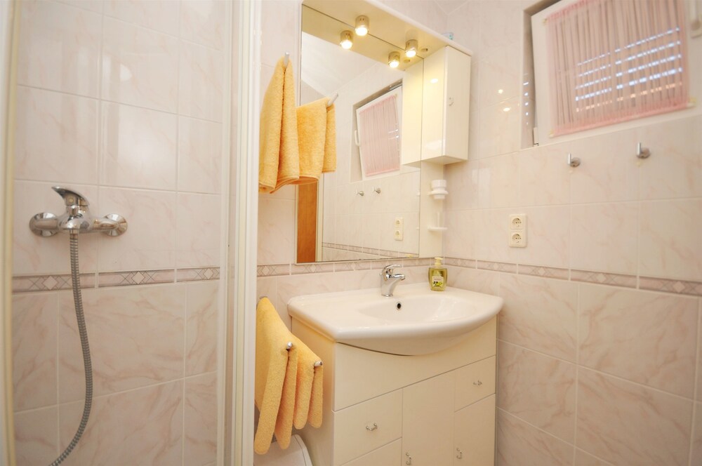 Apartments Gorana