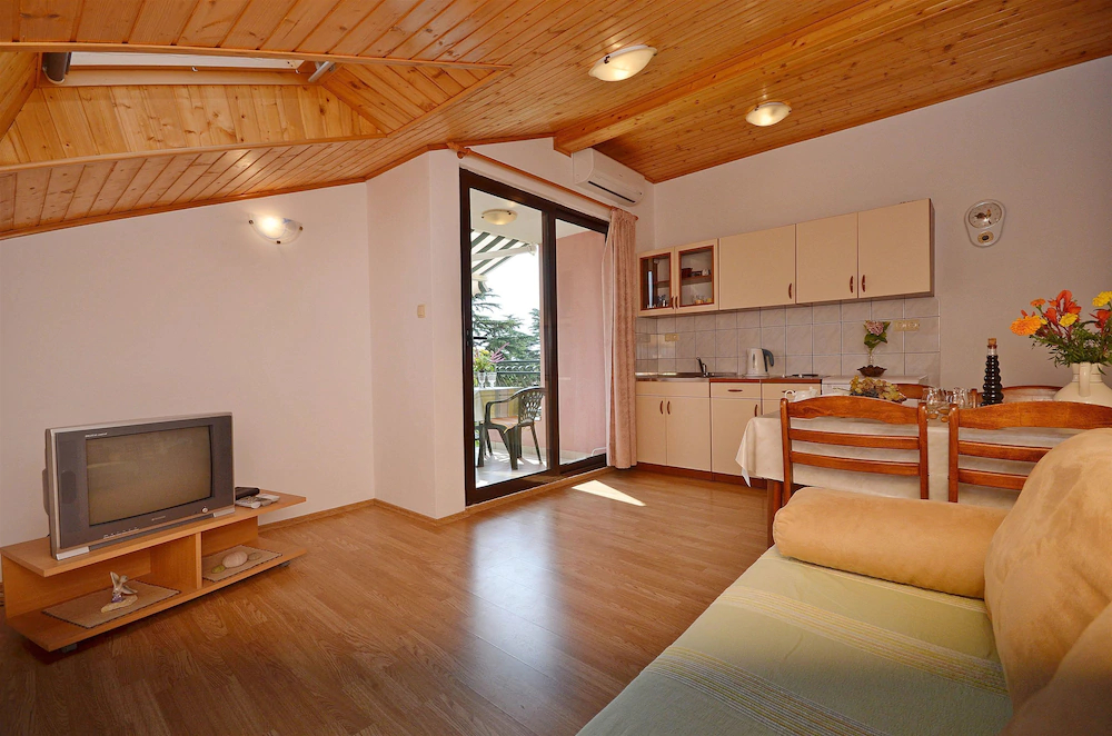 Apartments Ivica