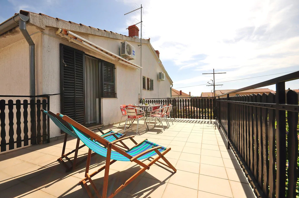 Apartments Josip