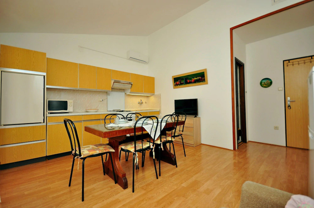 Apartments Josip