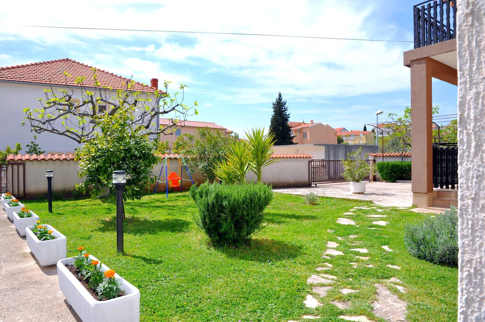 Apartments Josip