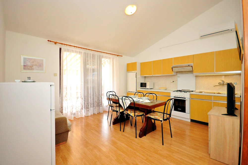 Apartments Josip