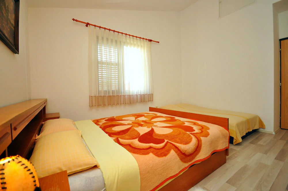 Apartments Josip