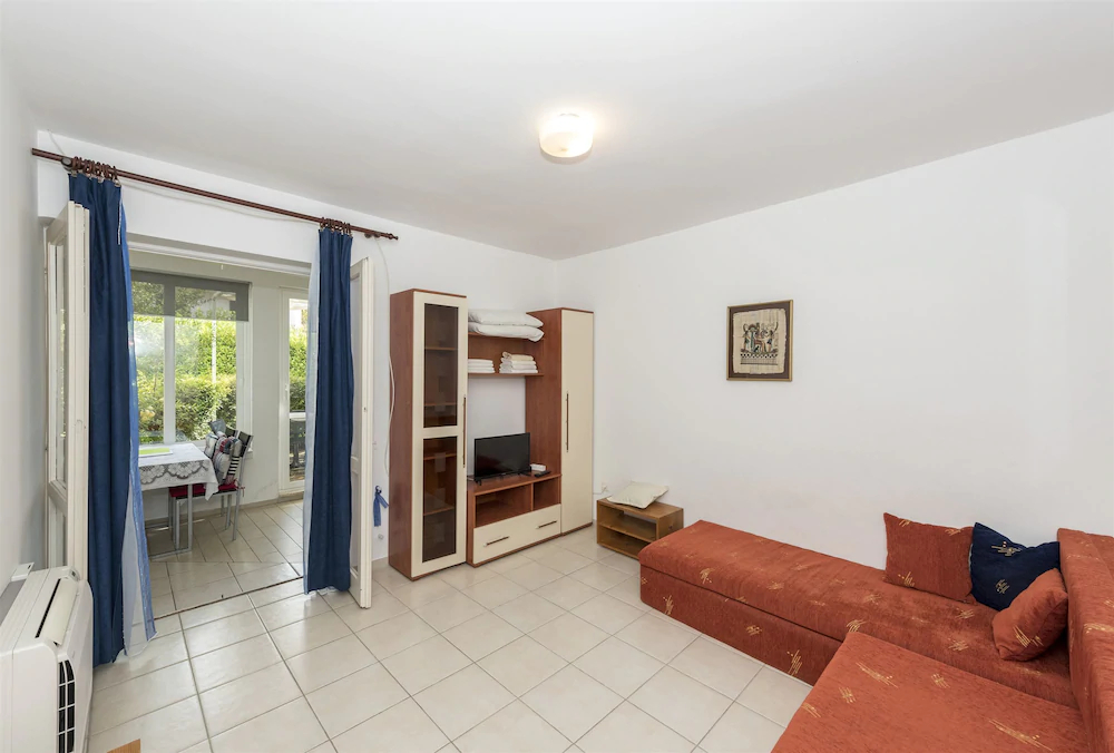 Apartments Lana