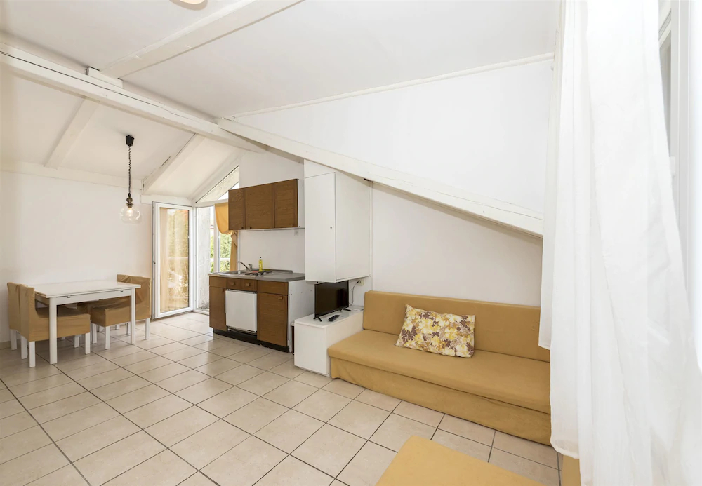 Apartments Lana