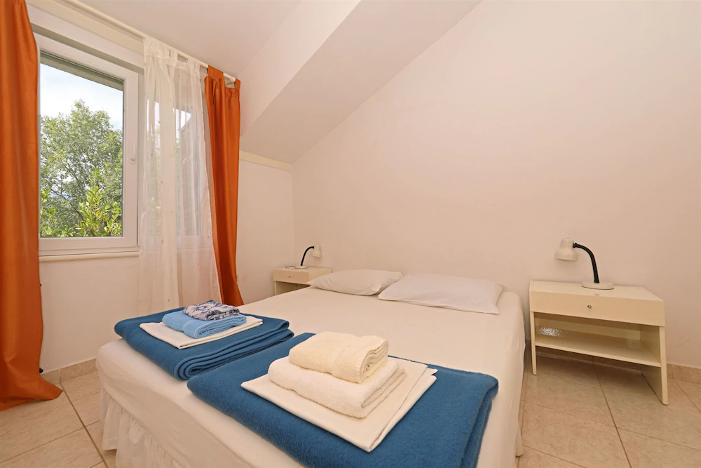 Apartments Lana