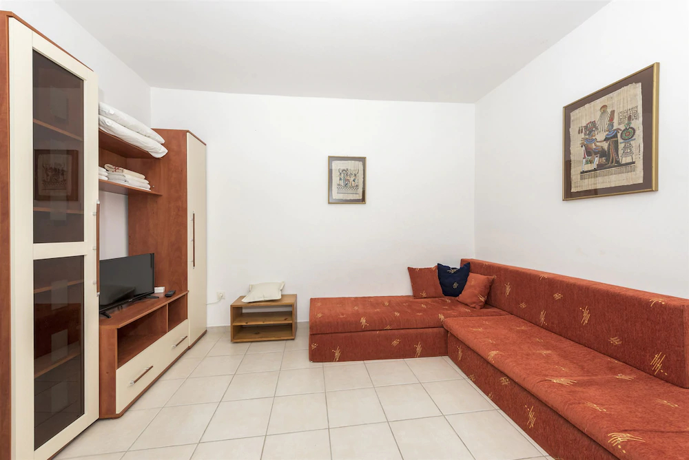 Apartments Lana