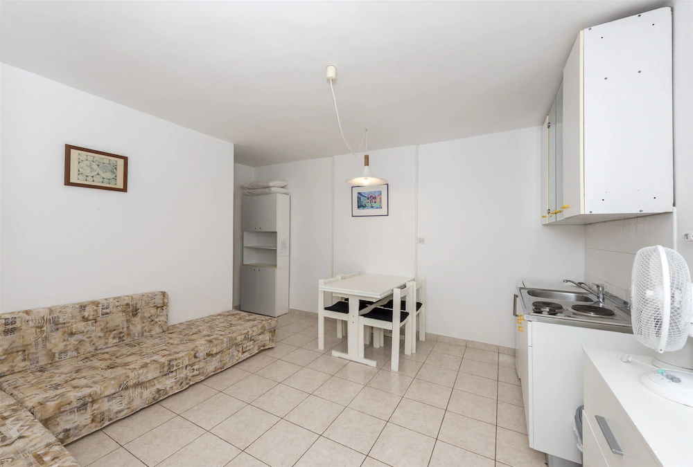Apartments Lana