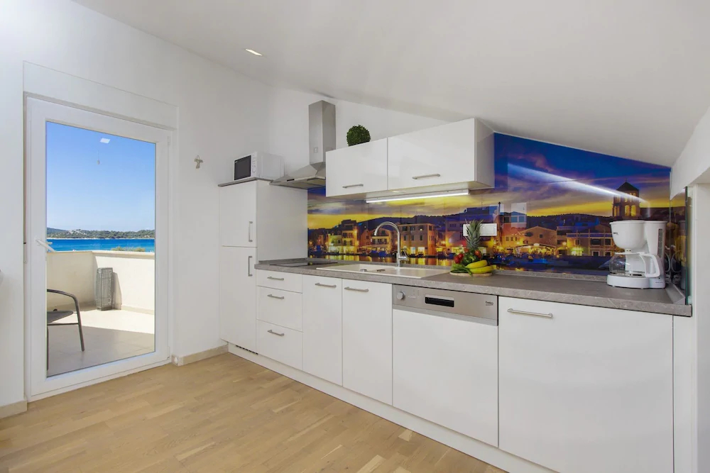 Apartments Luka