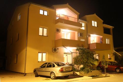 Apartments Martinovic