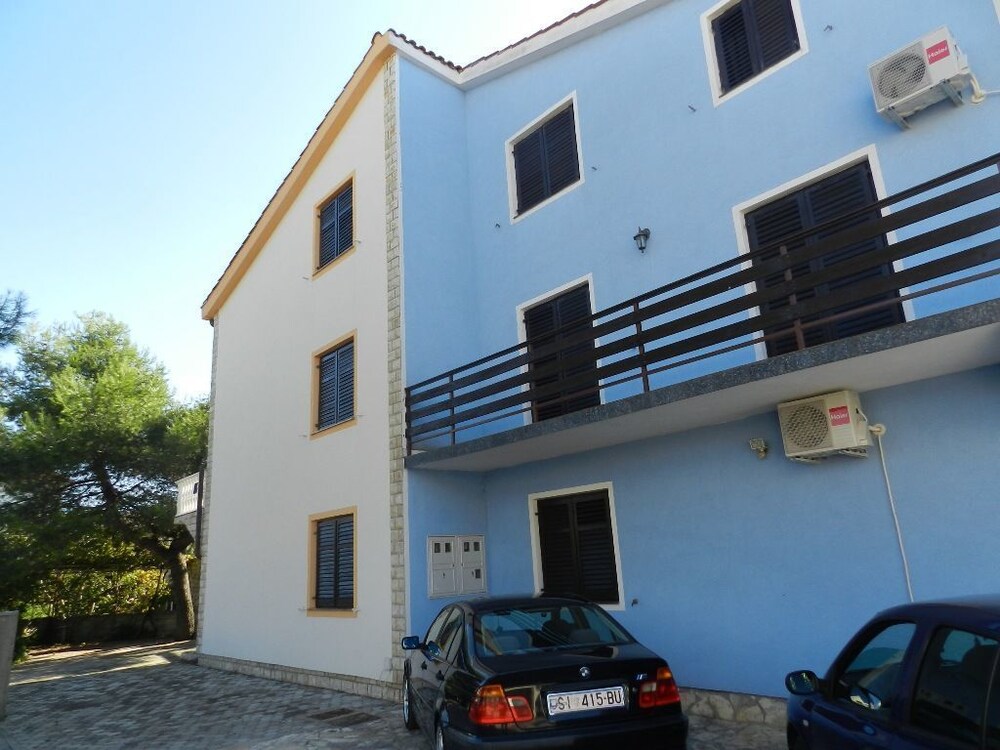 Apartments Miljenka