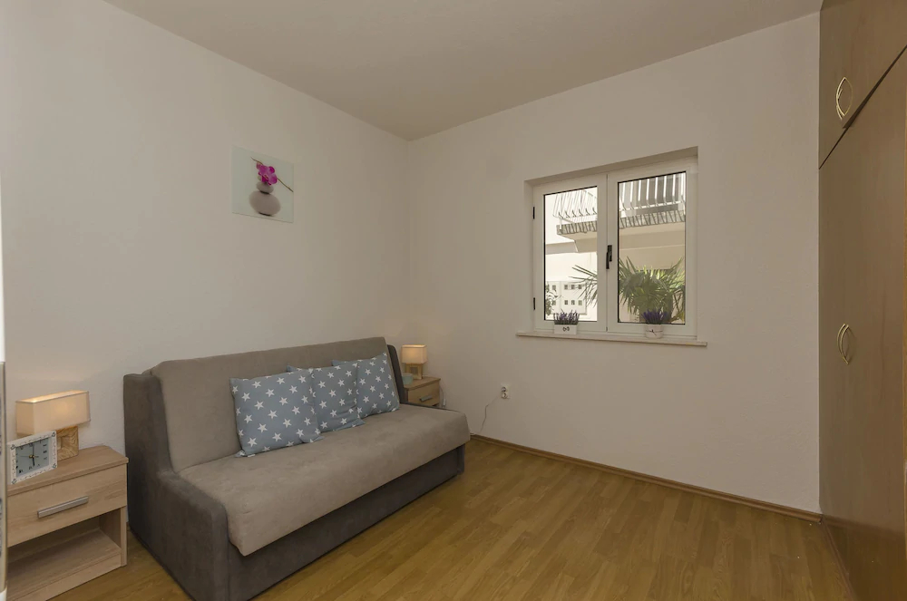 Apartments Tiho