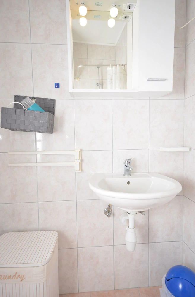 Apartments Tiho