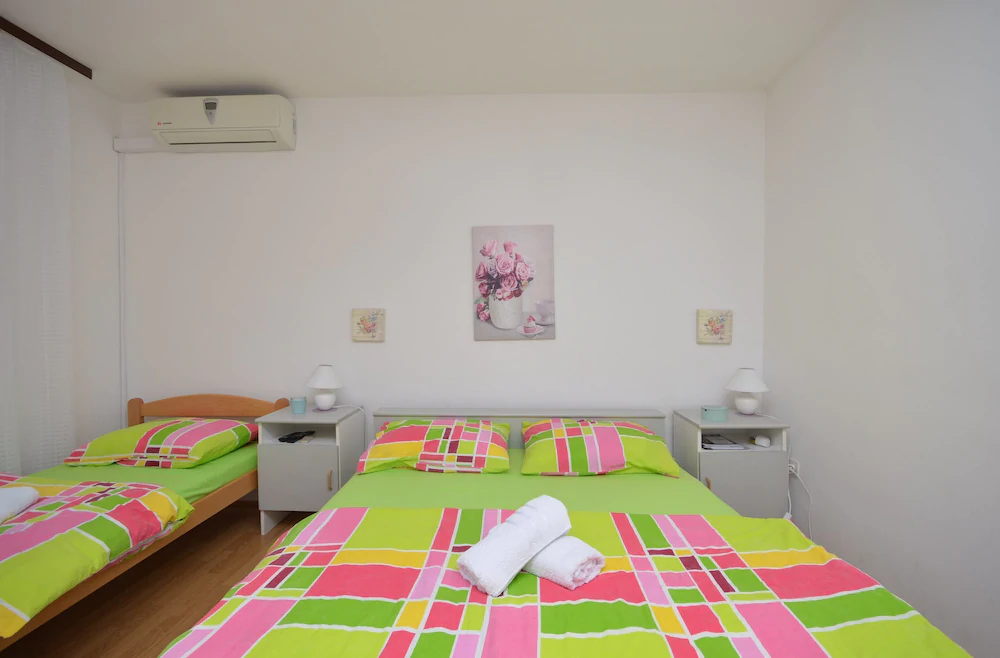 Apartments Tiho