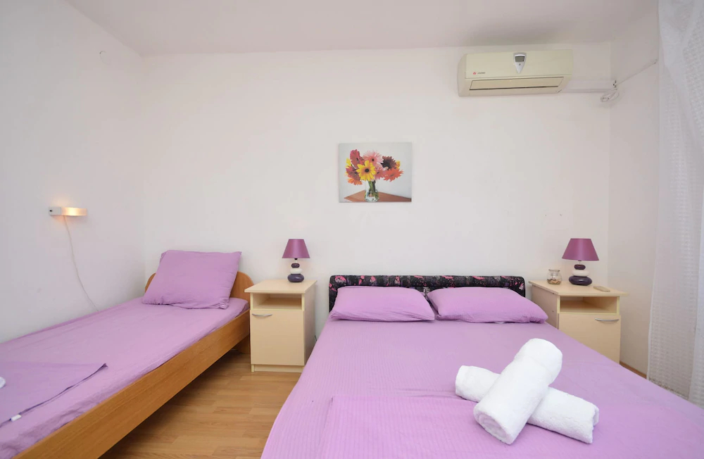 Apartments Tiho