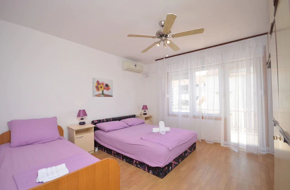 Apartments Tiho