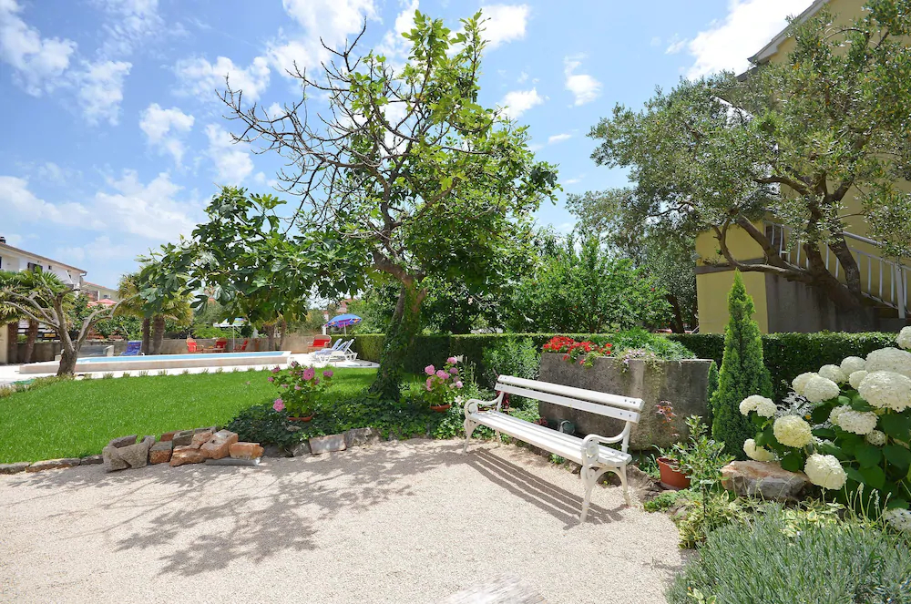 Apartments Vesna