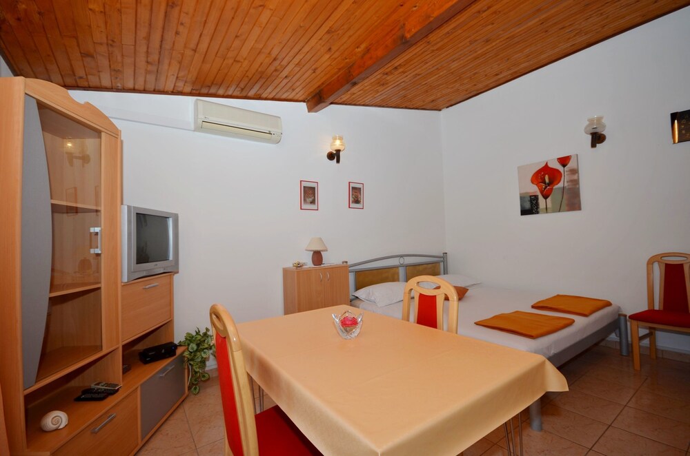 Apartments Zinka