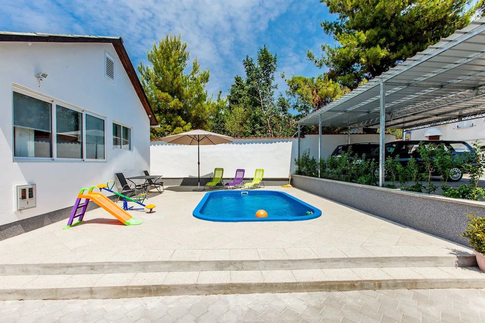 House Ivana