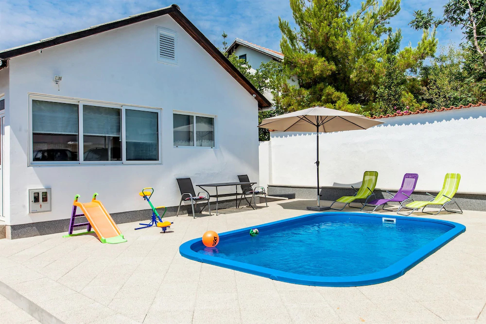 House Ivana