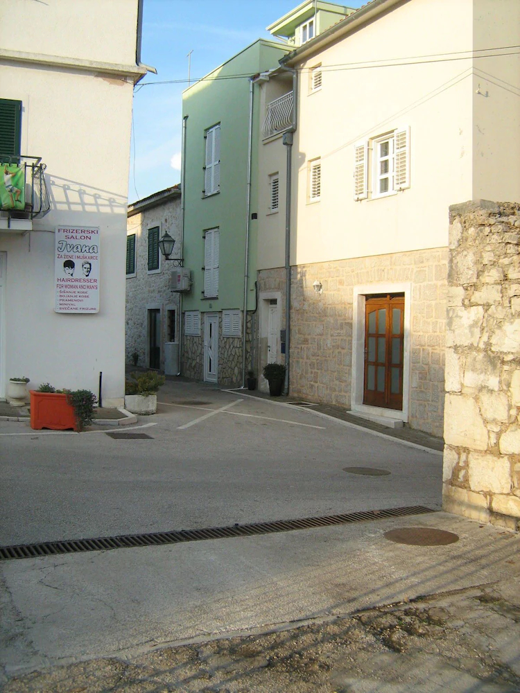 House Karmina