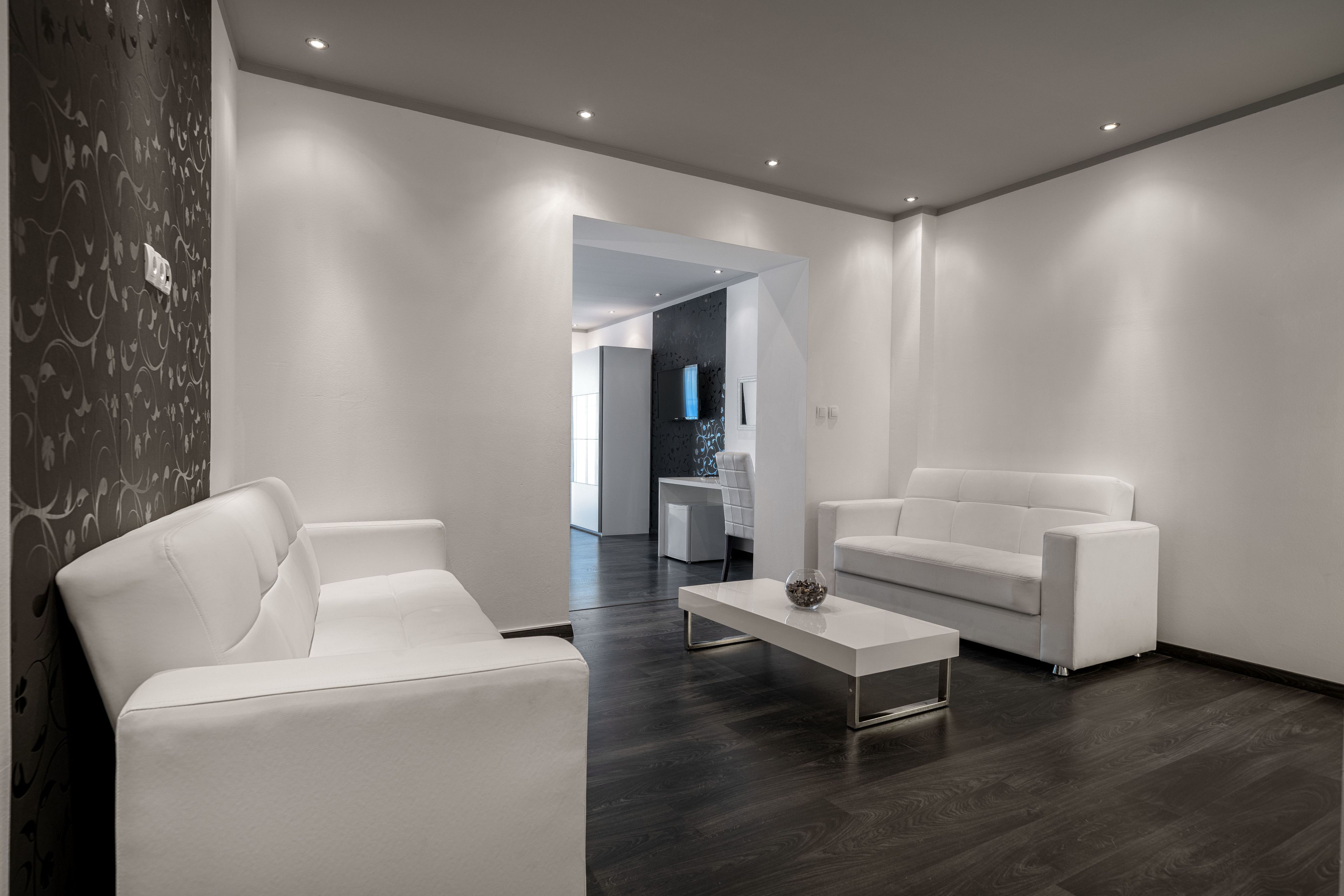 Refresh Boutique Suites