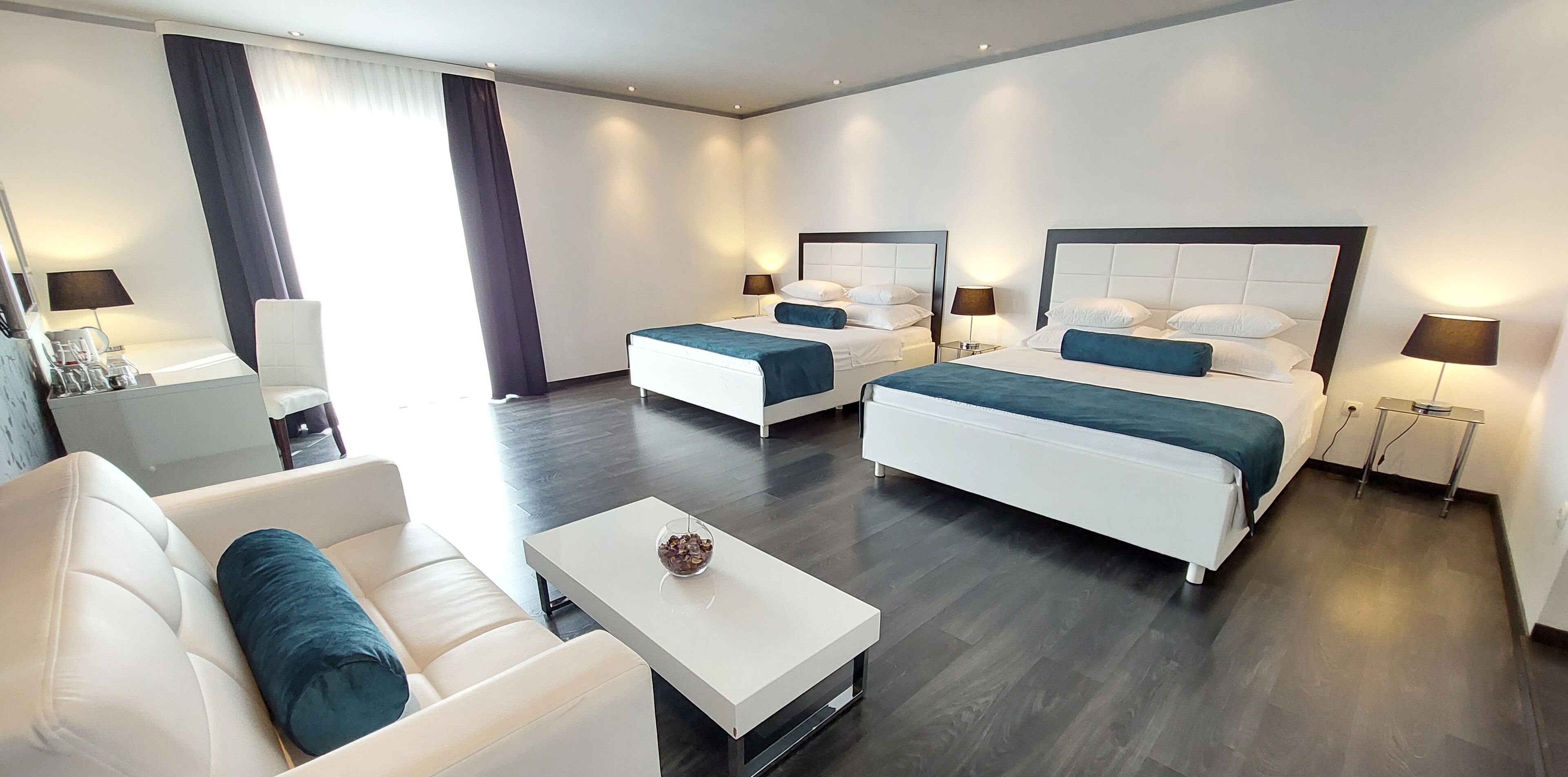 Refresh Boutique Suites