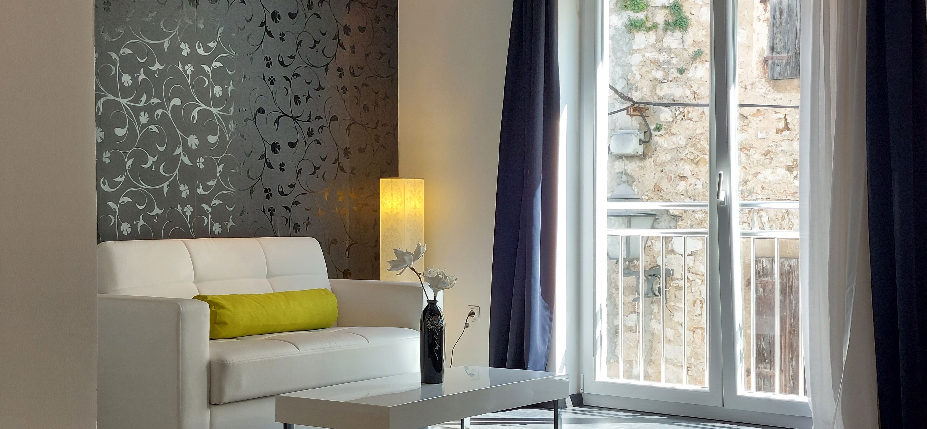 Refresh Boutique Suites