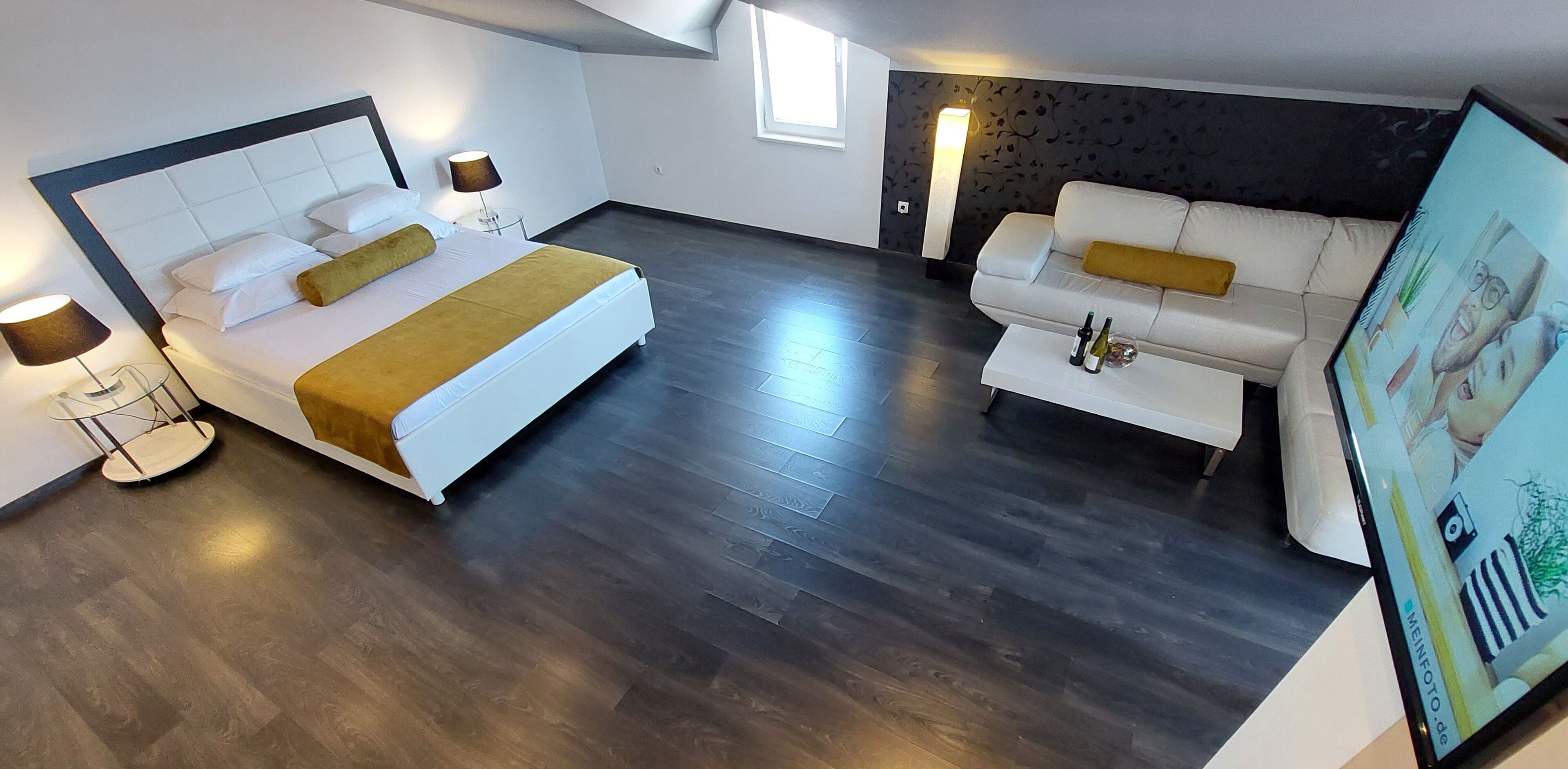 Refresh Boutique Suites