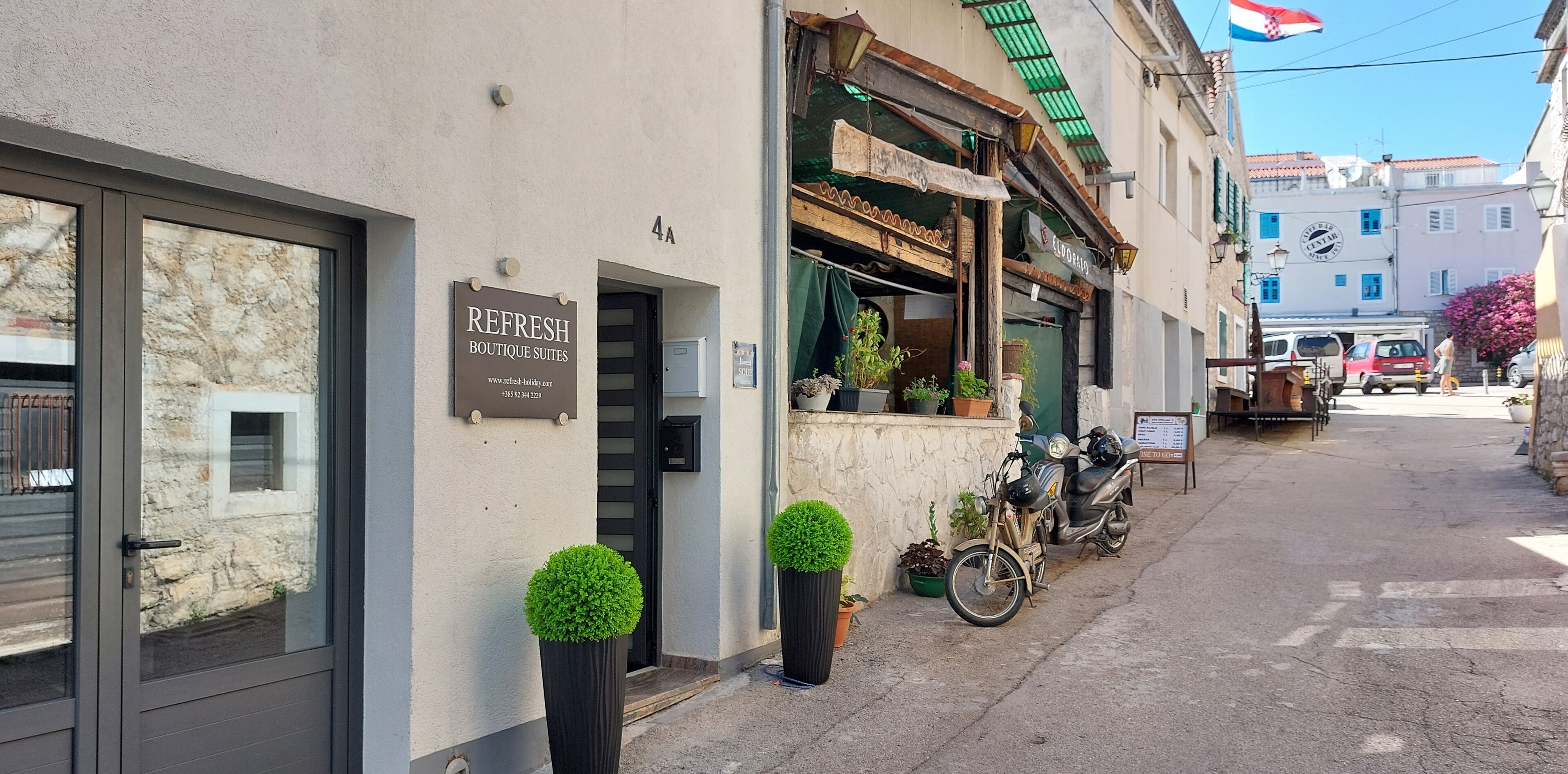 Refresh Boutique Suites