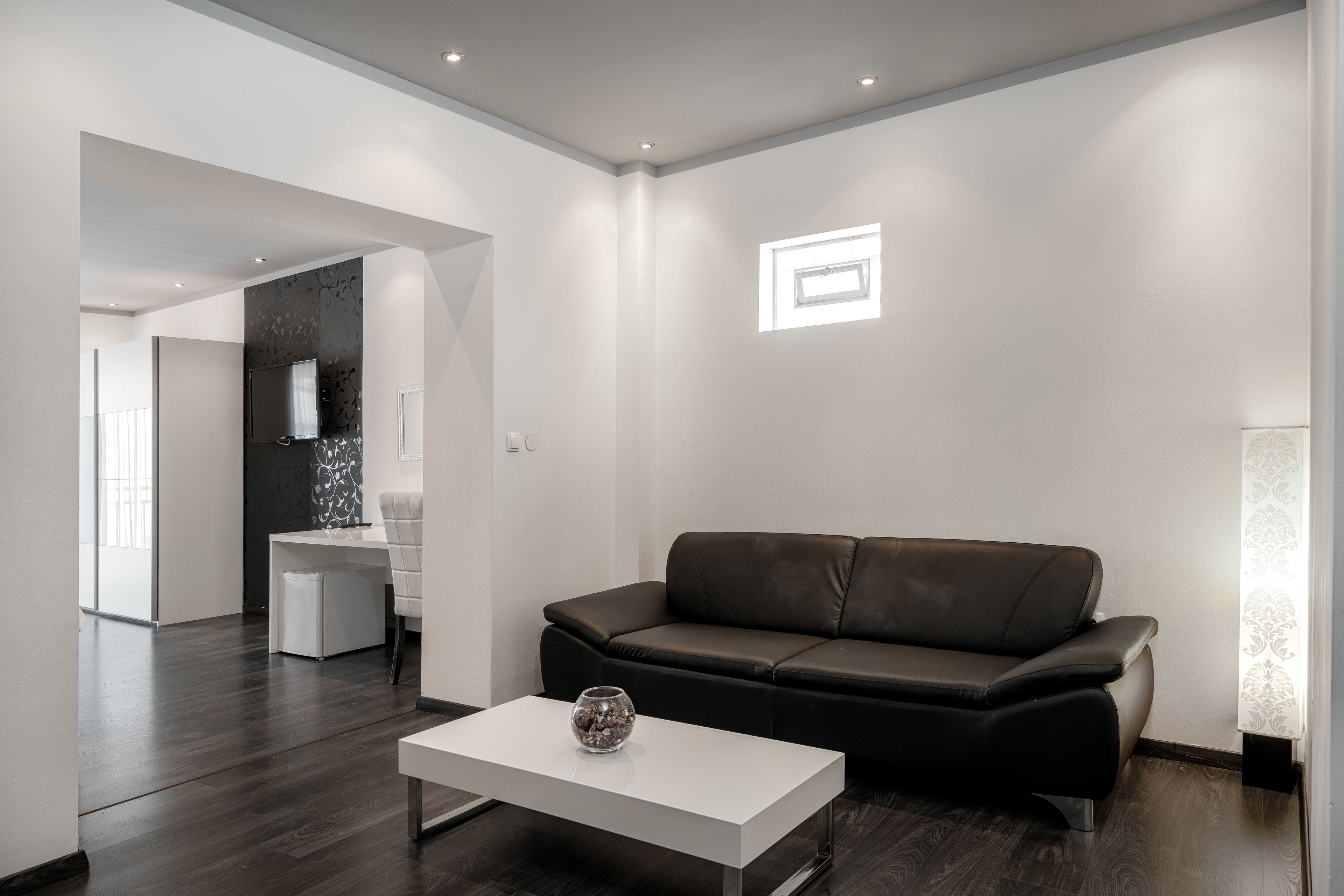 Refresh Boutique Suites