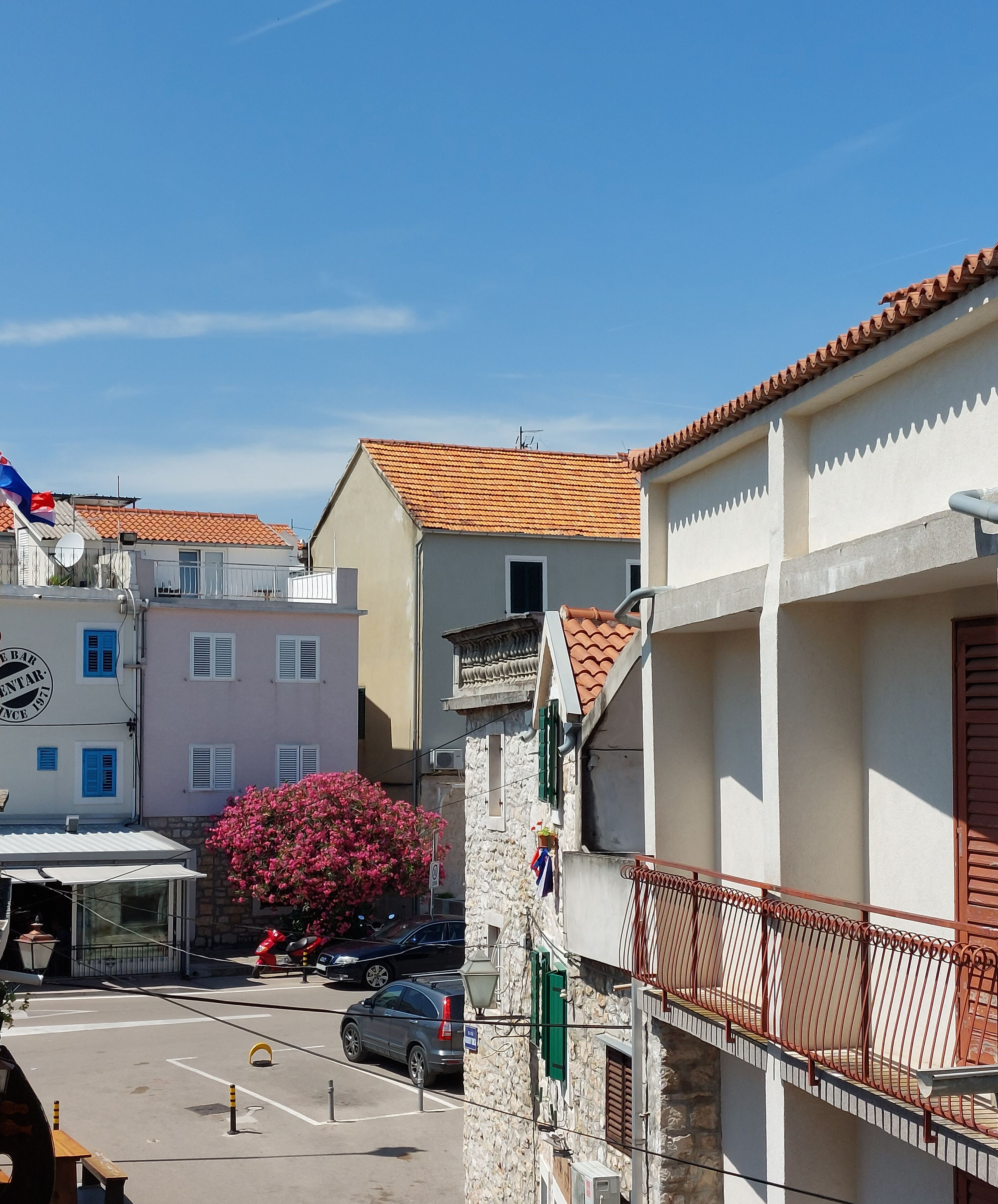 Refresh Boutique Suites